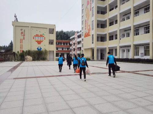 同享蓝天,欢乐校园