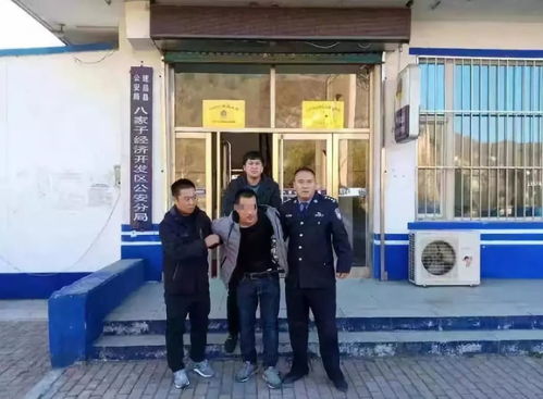 11 22驾车冲撞学生事件,一名重伤男童凌晨死亡