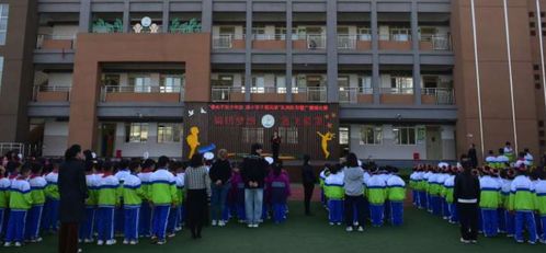 灞桥区席王中心小学开展队列队形暨广播操比赛