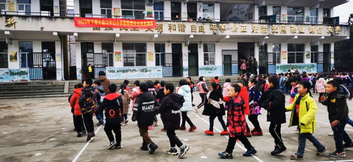 东安大庙口中心小学开展防踩踏疏散演练